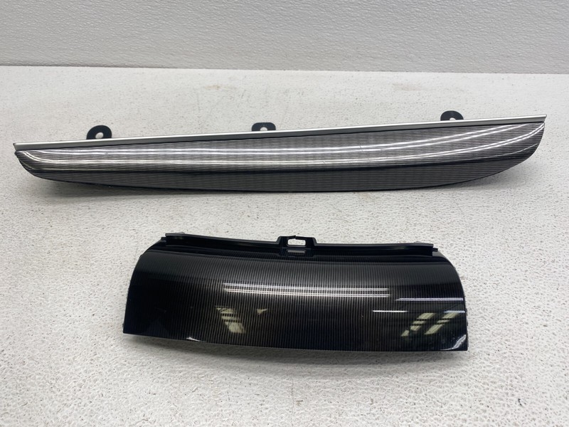 2016-2020 INFINITI QX60 FRONT PASSENGER DASHBOARD PANEL TRIM OEM LOT638