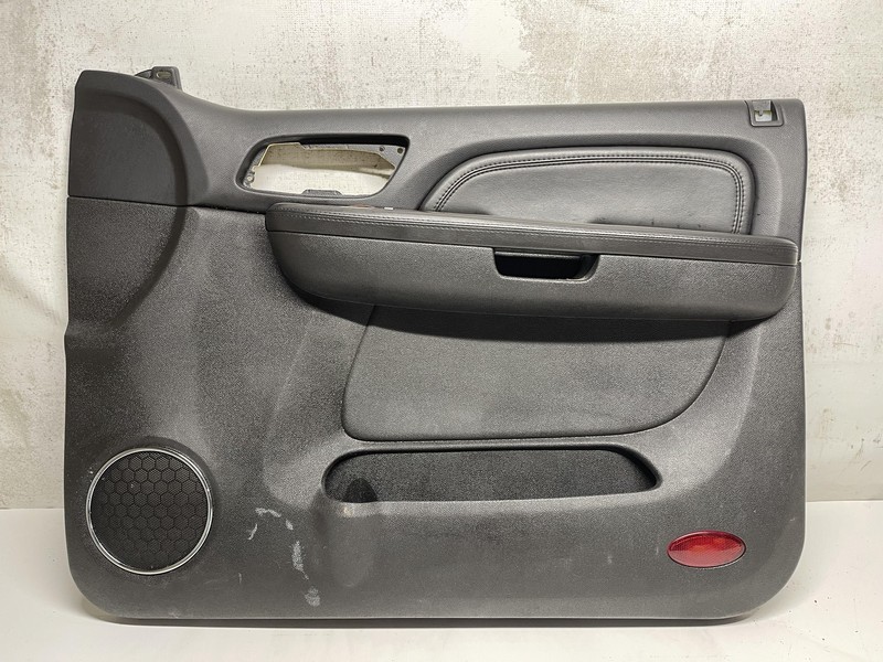 2007 2008 GMC YUKON DENALI BLACK FRONT PASSENGER RIGHT DOOR PANEL EBONY