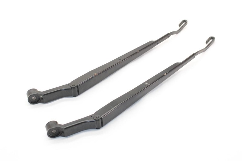 95-00 Toyota TACOMA 2.7L Pair of Left and Right Windshield Wiper Arms