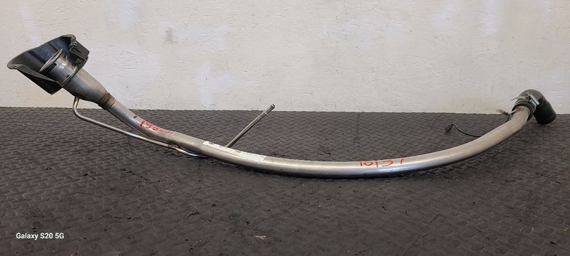 04-08 Chrysler Pacifica Fuel Filler Neck OEM 4809407AF