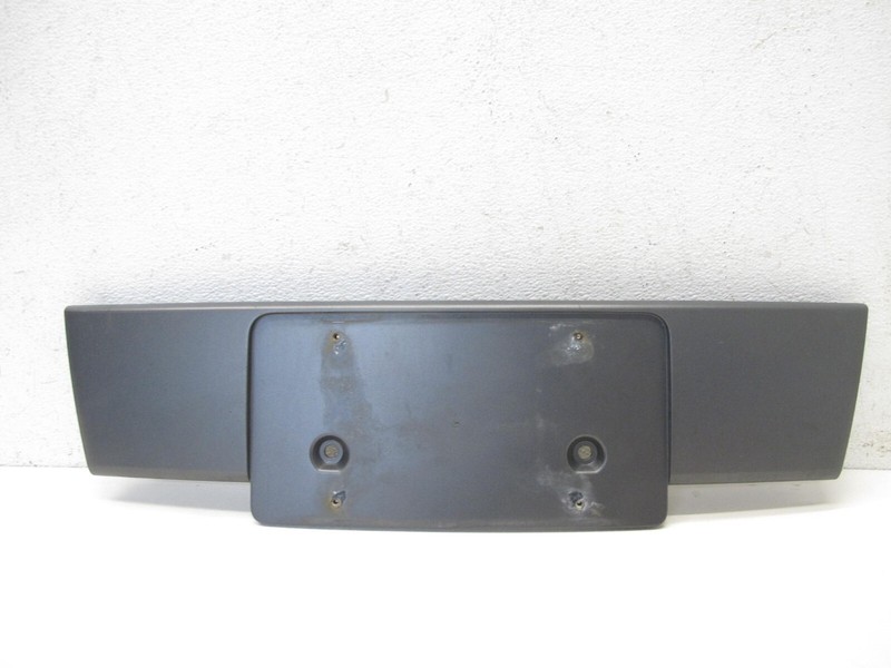 07-09 AUDI B7 A4 CONVERTIBLE FRONT BUMPER LICENSE PLATE BRACKET OEM 032625