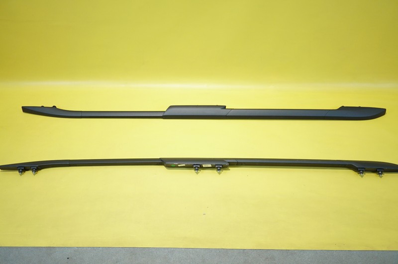 GM OEM BLACK DRIVER & PASSENGER SIDE ROOF LUGGAGE CARRIER SIDE RAIL