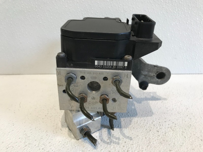 00-05 MERCEDES-BENZ W220 S500 S430 ABS ANTI LOCK BRAKE PUMP OEM A0044314612