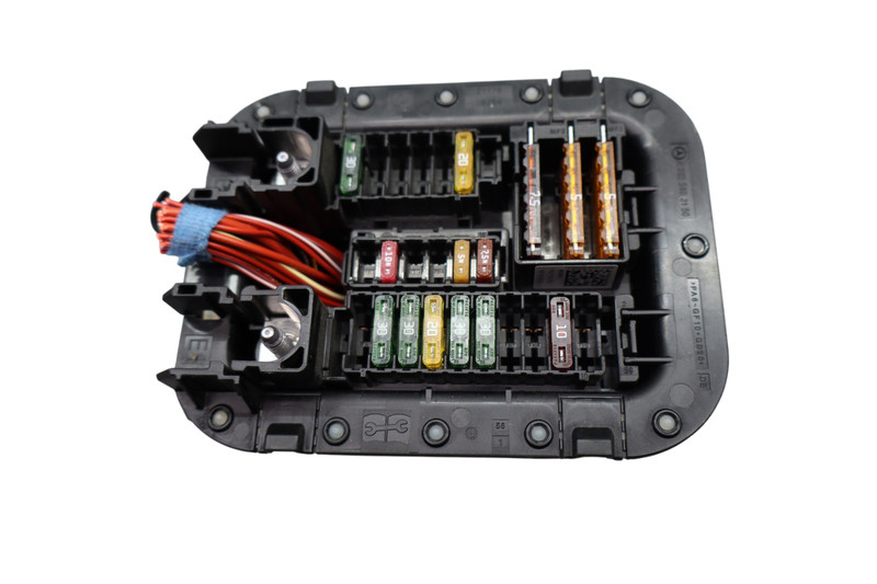 2017 Mercedes-Benz C300 Front Right Side Dash Fuse Box Power Relay Fusebox OEM