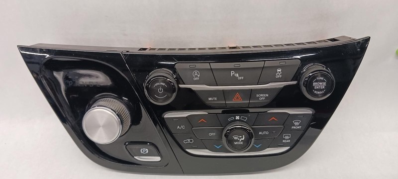 18-'20 CHRYSLER PACIFICA 3 zone automatic temperature control OEM 1 Year Wnty!