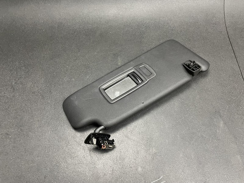 Front Right Sun Visor 2018 BMW X1 51448065552 2016 2017 2019 2020 2021 2022 X