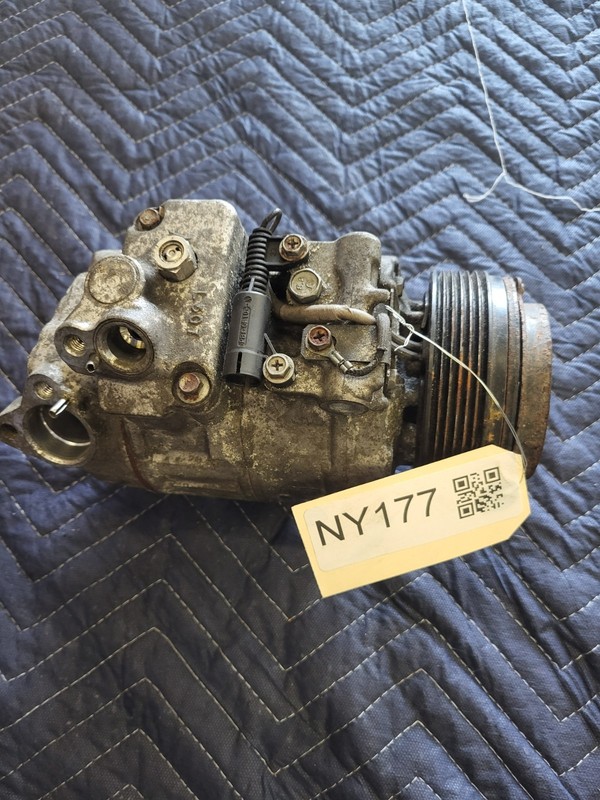 Used Oem BMW X3 A/C Air Conditioning Compressor for 2007-2010 BMW X3