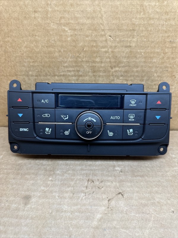 2011-2013 Jeep Grand Cherokee A/C And Heater Control OEM Mopar 68111110AK