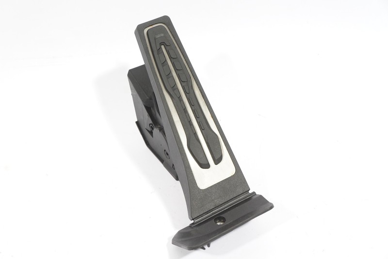 2021 - 2024 BMW 228I F44 Accelerator Throttle Pedal OEM