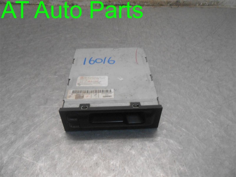 2000-2002 CHEVROLET TAHOE REMOTE CASSETE PLAYER OEM 15068081