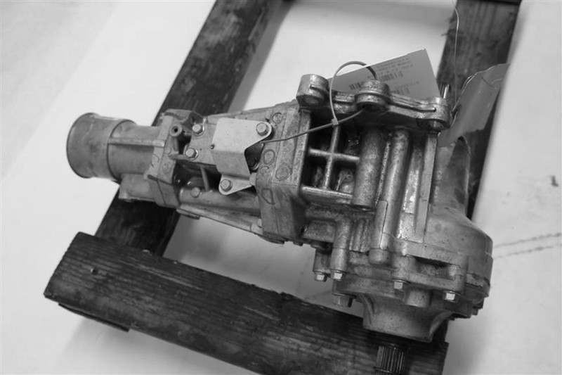 2016 Jeep Patriot Transfer Case Assembly OEM 4WD 137K Miles 52123878AA/AB