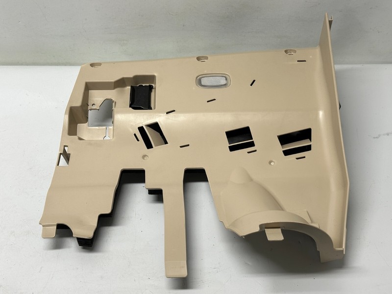 🟢 2014 Mercedes R172 SLK250 trim footroom left driver's side OEM