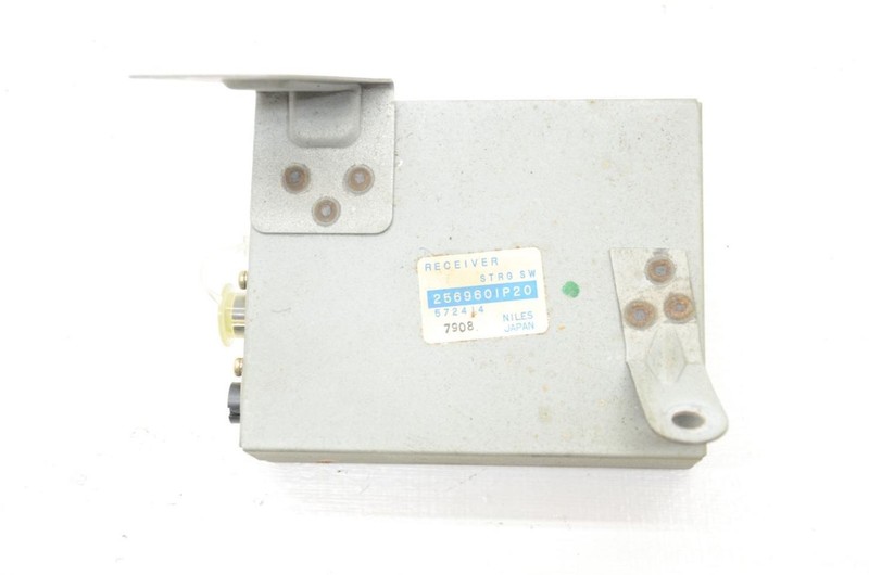 84-89 Nissan 300ZX Z31 2+0 Communication Audio Control Module Receiver 2569601P2