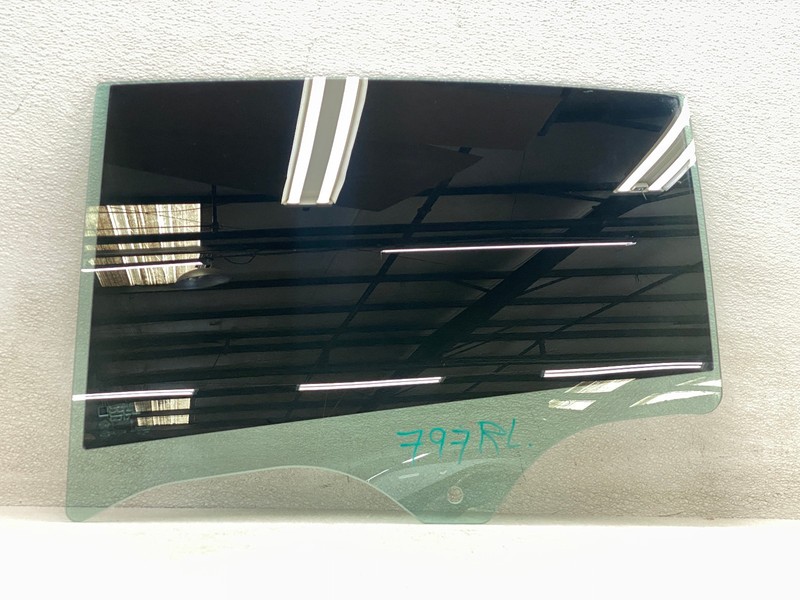 2020-2024 CADILLAC CT5 REAR LEFT DRIVER SIDE DOOR WINDOW GLASS OEM LOT797
