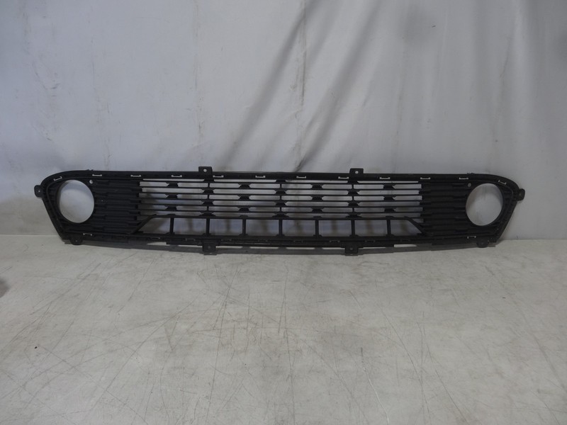2019-2020 KIA Forte Front Lower Bumper Grille OEM Replacement Part, Used