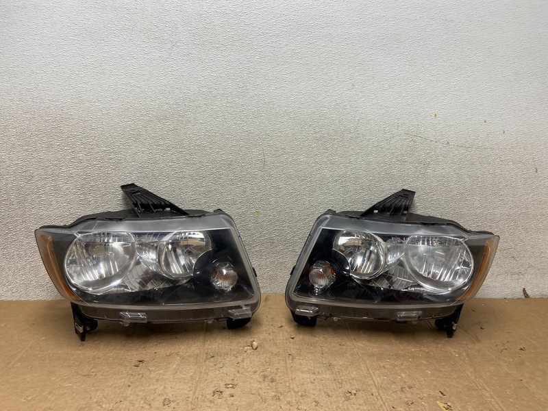 2011-2013 Jeep Grand Cherokee Left+Right Halogen Headlights DEPO AA5071 DW