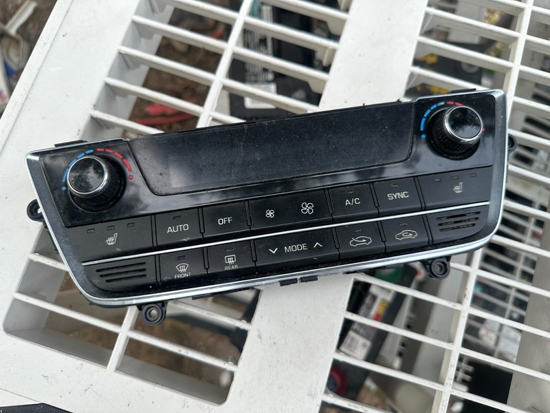 15-17 HYUNDAI SONATA OEM HEATER A/C AC CLIMATE CONTROL 97250-C2510