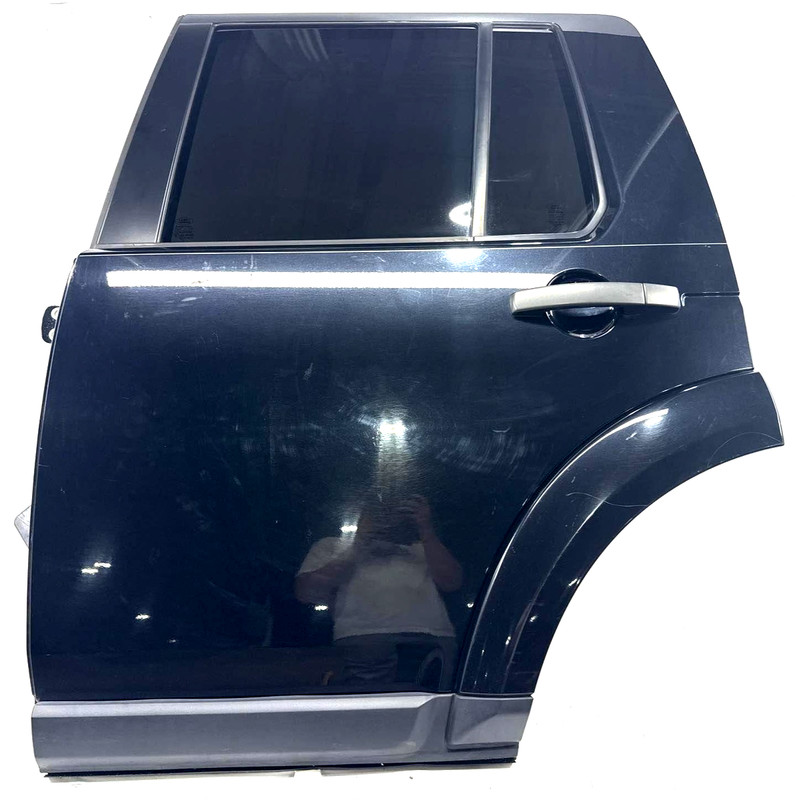 2010-2016 Land Rover LR4 Left Driver Side LH Rear Door Assembly OEM Scratches