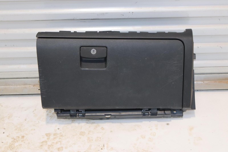 2015-2018 SUBARU WRX DASHBOARD PASSENGER GLOVE BOX STORAGE COMPARTMENT OEM
