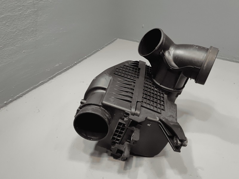 2019-2020 ACURA MDX ENGINE AIR CLEANER INTAKE FILTER HOUSING BOX OEM