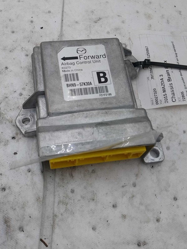 Used Air Bag Module fits: 2015 Mazda 3 Air Bag LH under dash roof air bag equipp
