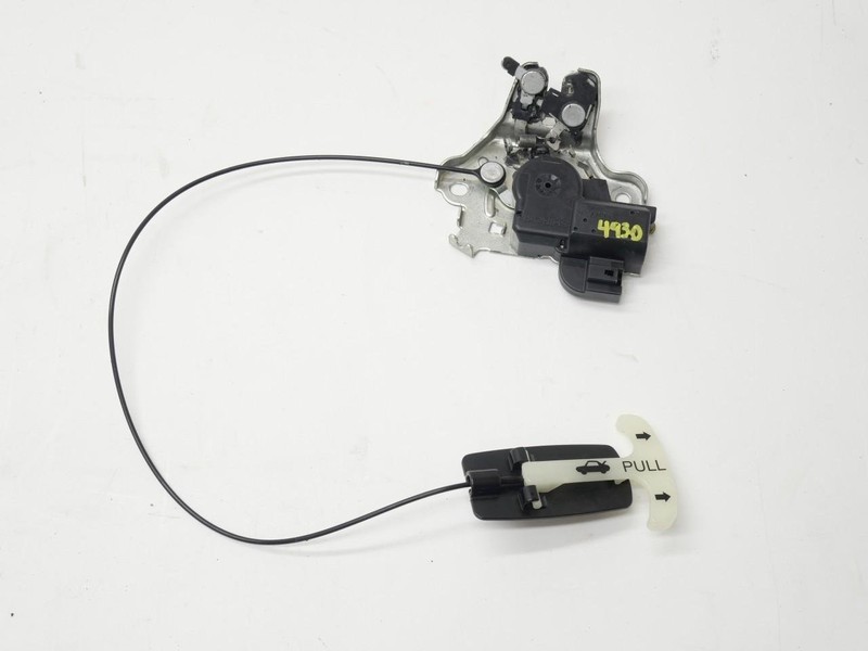 2017-2021 Infiniti Q60 Coupe Rear Trunk Boot Lid Latch Lock W/ Release OEM