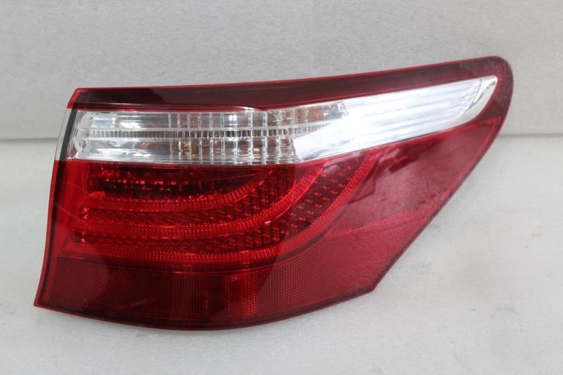 2007 LEXUS LS460 RIGHT PASSENGER REAR QUARTER TAIL LIGHT LAMP 81551-50160