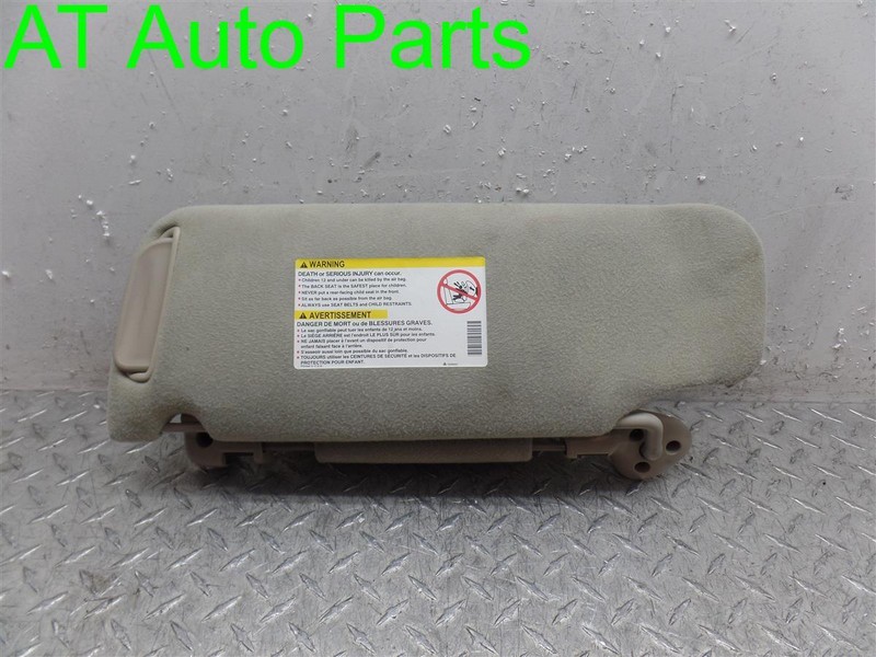 00 01 02 TAHOE SUBURBAN AVALANCHE PASSENGER GREY SUN VISOR 15750537