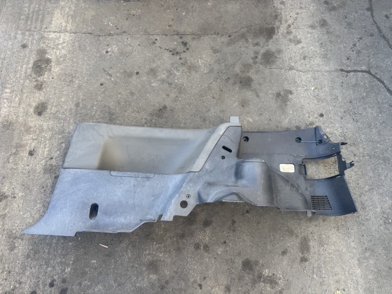 88-91 Honda Civic HB Right Inside Quoter Trim Panel Black OEM