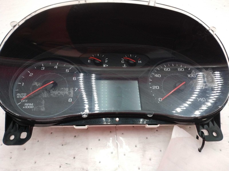 2017 Chevrolet Malibu Speedometer Gauge OEM Silver 147K Miles NJ25-24970-634115