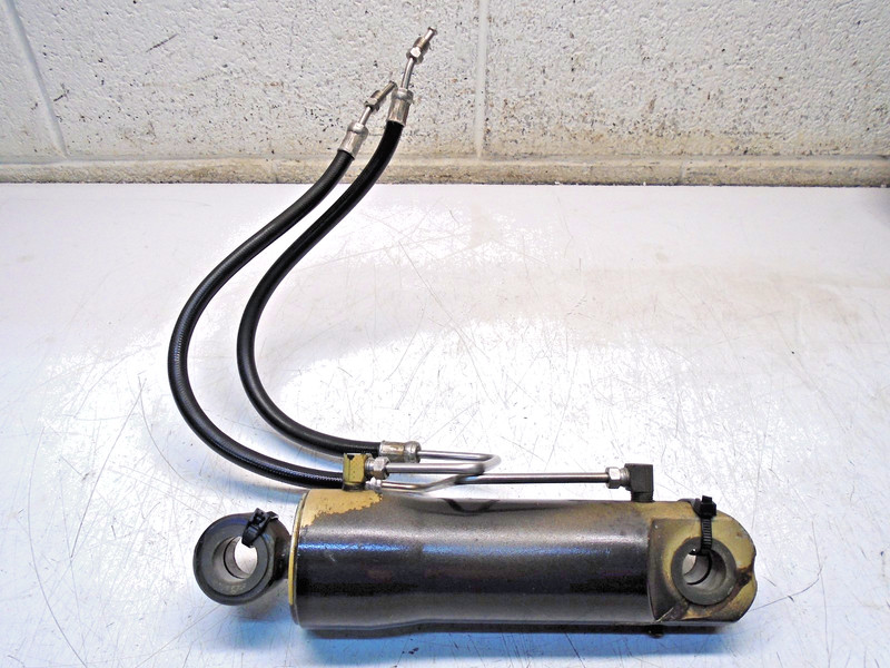 J6a Force L-Drive FA722381 Hydraulic Cylinder F698259 F698088 Hoses Fresh Water