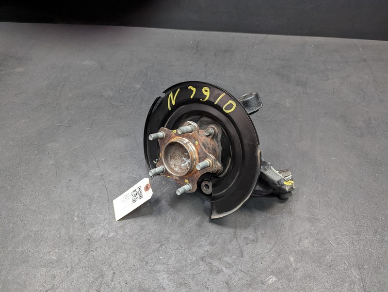 Rear Right Suspension Knuckle w/ Hub 2020 Nissan Sentra 2021 2022