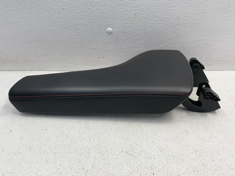 16 17 18 Chevrolet Camaro SS Center Console Armrest Storage Lid Cover 1547 OEM