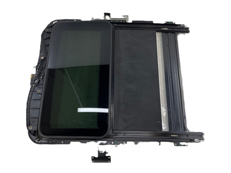 2014 Maserati Quattroporte S Sun Roof Asembly W/ Track Frame & Shade 06700258440