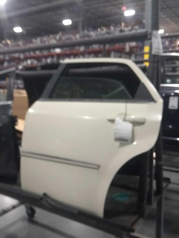 2009 Chrysler 300 Left Rear Door Tan 4DR SED PWG 82K Miles OEM 13673