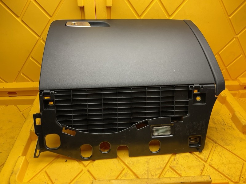 2013- 2017 AUDI Q5 DASH RIGHT GLOVE BOX STORAGE COMPARTMENT OEM