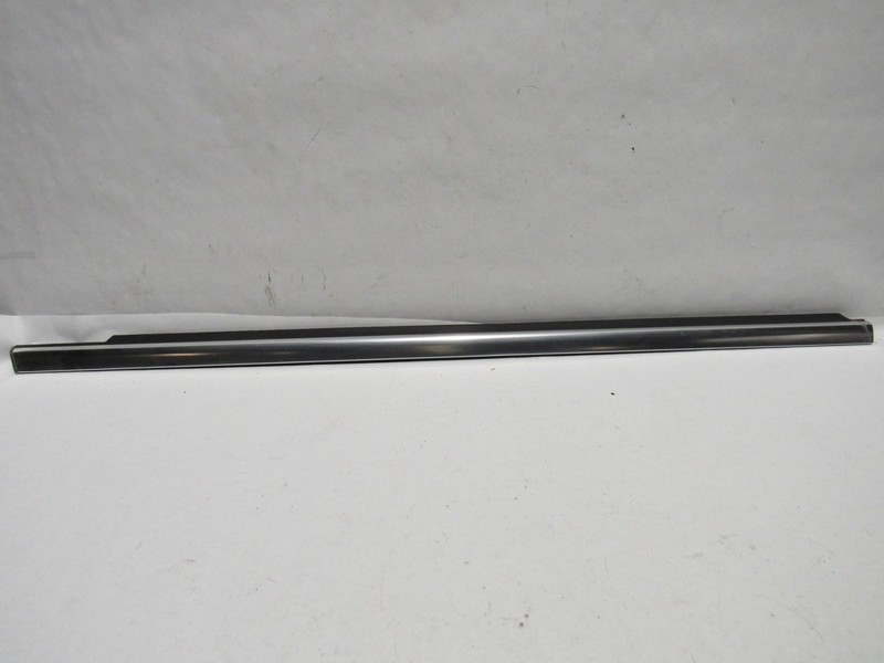 Mercedes R350 W251 2011 Front Right Door Exterior Chrome Molding Trim 06-13 *