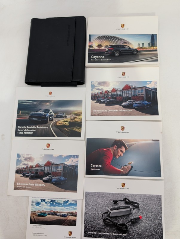 2020 Porsche Cayenne owners manual Warranty& case FREE SHIPPING