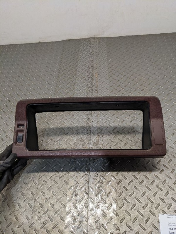 1986-1993 Mazda B2000 B2200 B2600 Dash Cluster Trim Bezel W. Dimmer Swit 1173893