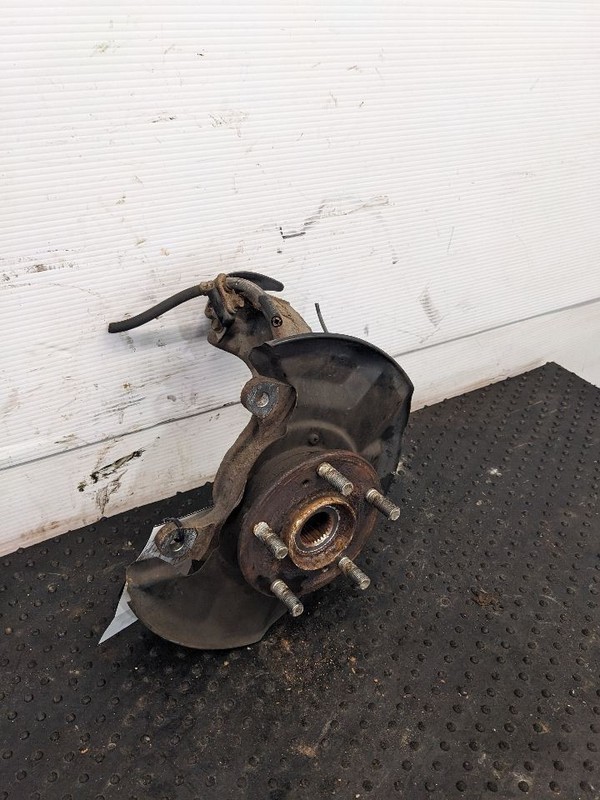 Passenger Front Spindle/Knuckle Assembly US Built Fits 13-17 ACCORD 1193613