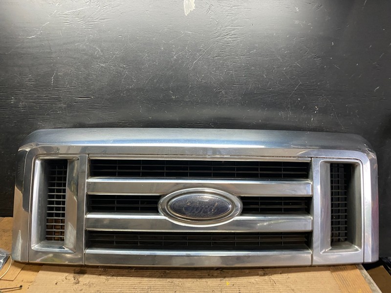 2008 to 2014 Ford Econoline E150 E250 Front Upper Chrome Grill Grille s5674 DG