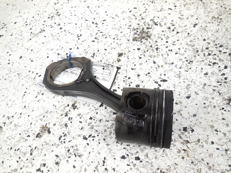 2019 2020 Mercedes-Benz Sprinter 2500 3.0L Piston & Connecting Rod Right RH OEM