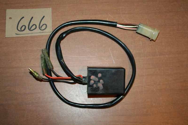 1983 Yamaha YTM 200K Ignition CDI Igniter Box OEM 83