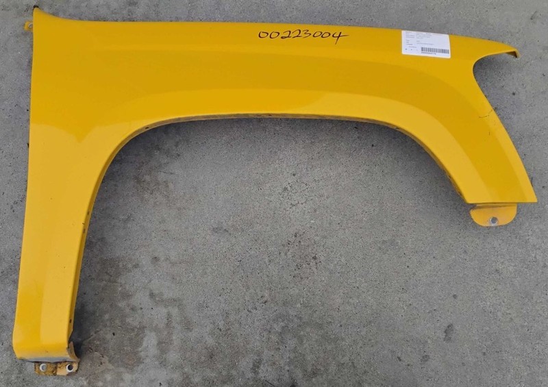 Passenger Right Fender Without Fender Flare Fits 04-12 CANYON 57191