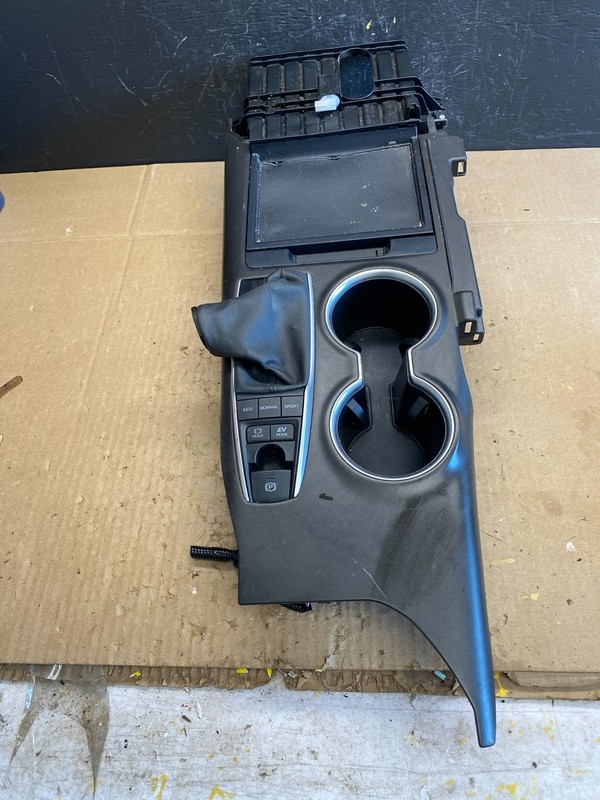 2018 - 2022 Toyota Camry Center Console Shifter Bezel Cup Holder AC4576 DG