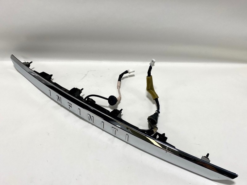 14-18 INFINITI Q50 REAR TRUNK DECK LID FINISHER MOLDING PANEL w/ CAMERA OEM