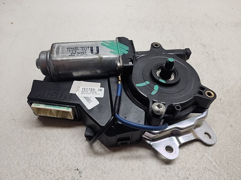 2011-2020 TOYOTA SIENNA RIGHT PASSENGER REAR SLIDING DOOR MOTOR OEM See Images