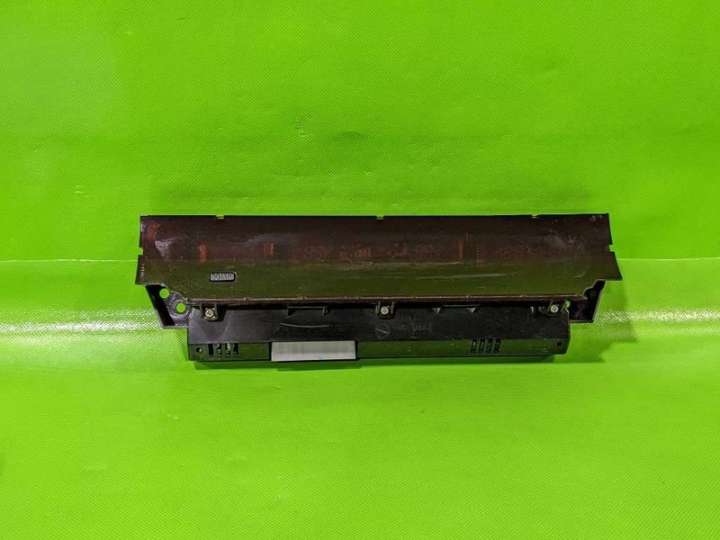 03 INFINITI G35 DUAL ZONE TEMPERATURE DISPLAY SCREEN OEM 4421-3