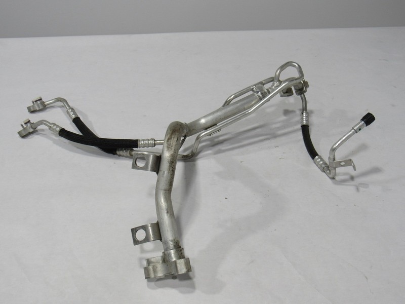 14-20 BMW I8 2015 AC A/C Air Condition Refrigerant Hose Pipe Line :Y