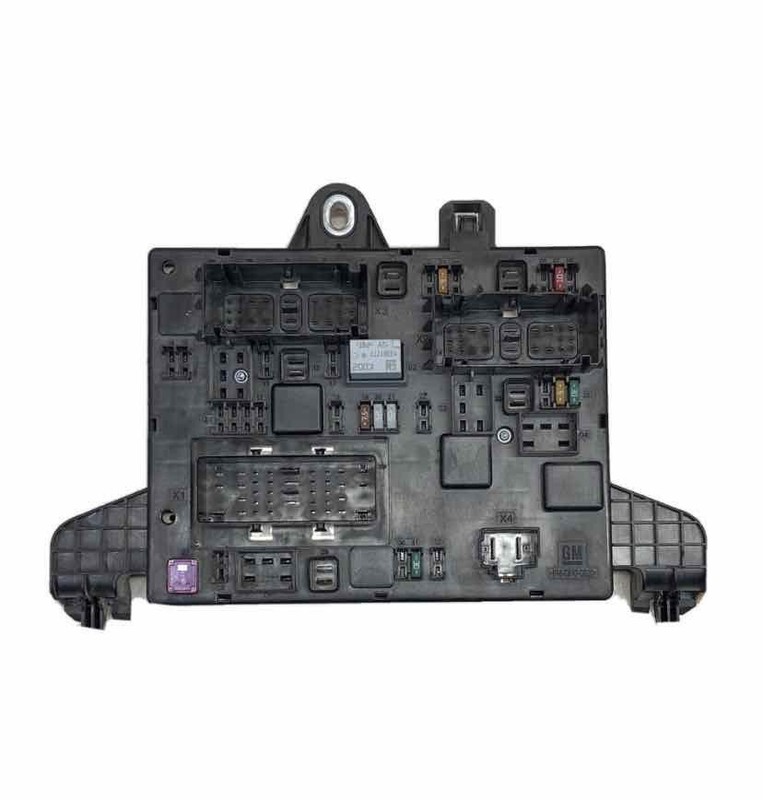 2017 BUICK VERANO JUNCTION FUSE RELAY BLOCK BOX OEM 23381890